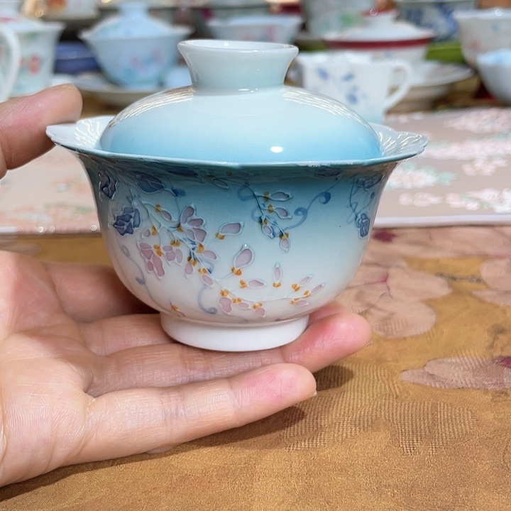 【闪购商品】幽蓝藤雾花边盖碗哈哈哈