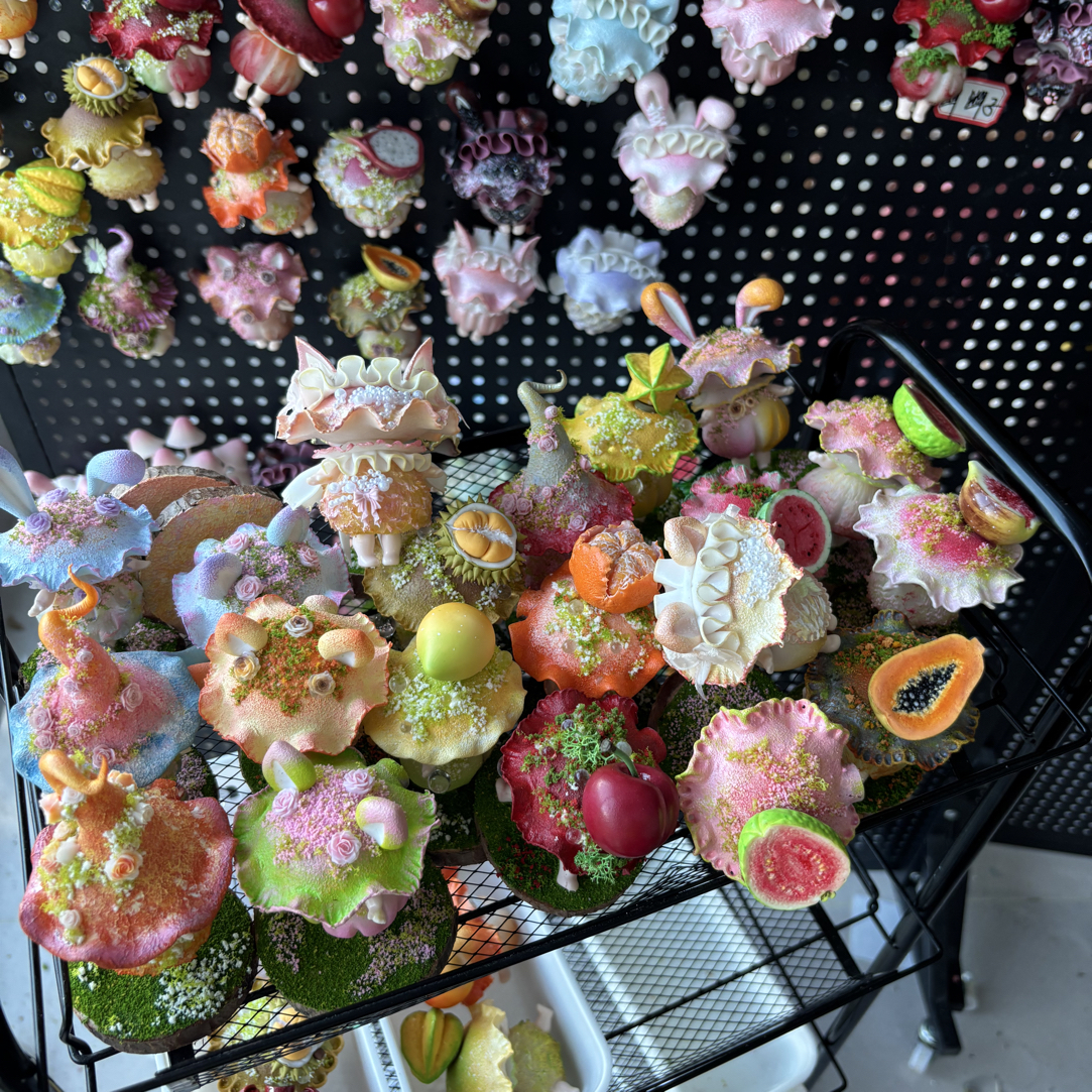 纯手工树脂粘土盲盒蘑菇精灵冰箱贴