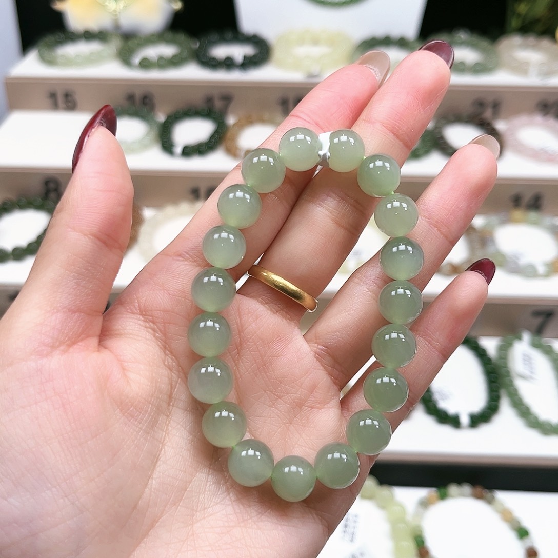 洞***！和田玉未镶嵌手链