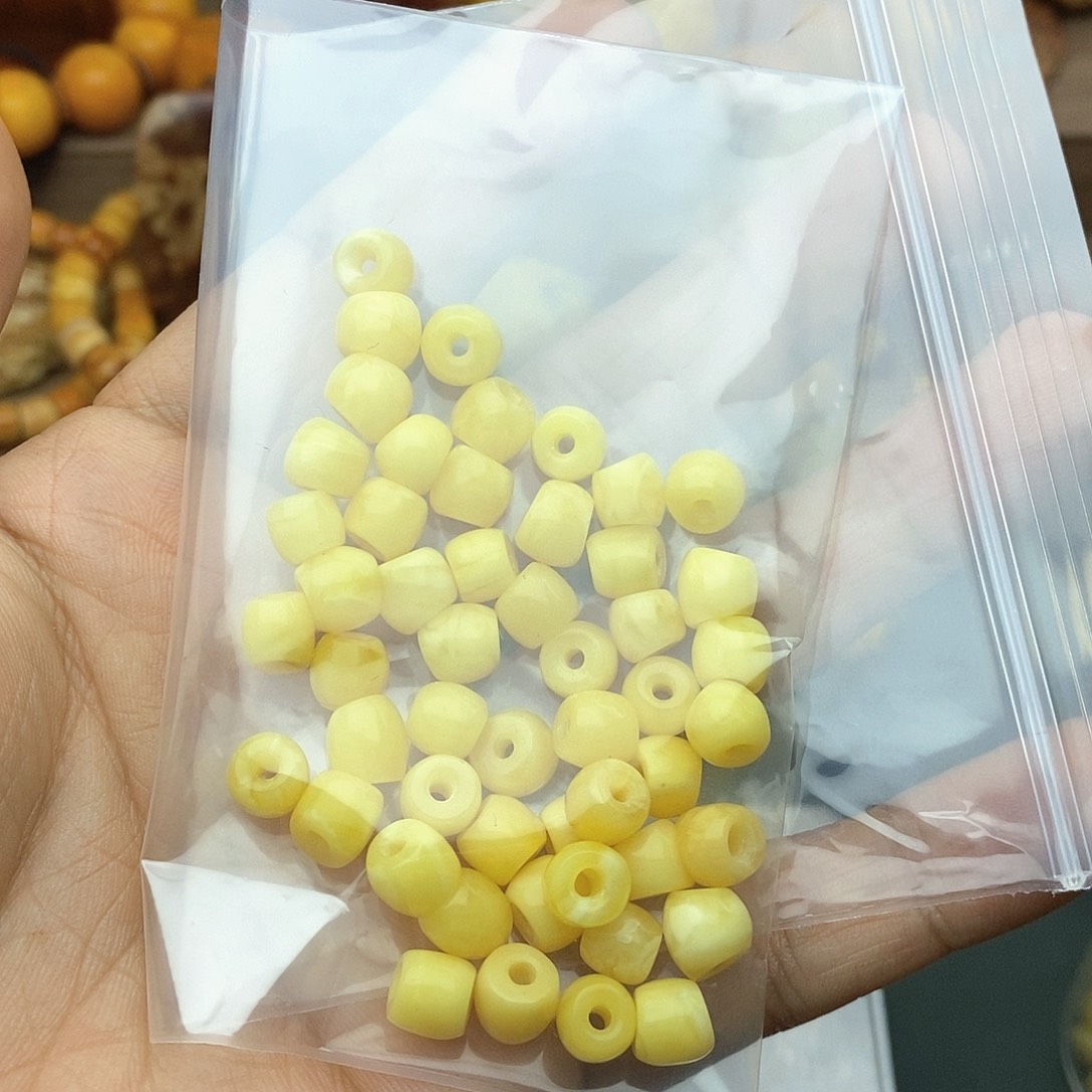 未镶嵌琥珀颈饰丹****龙藏式小配珠