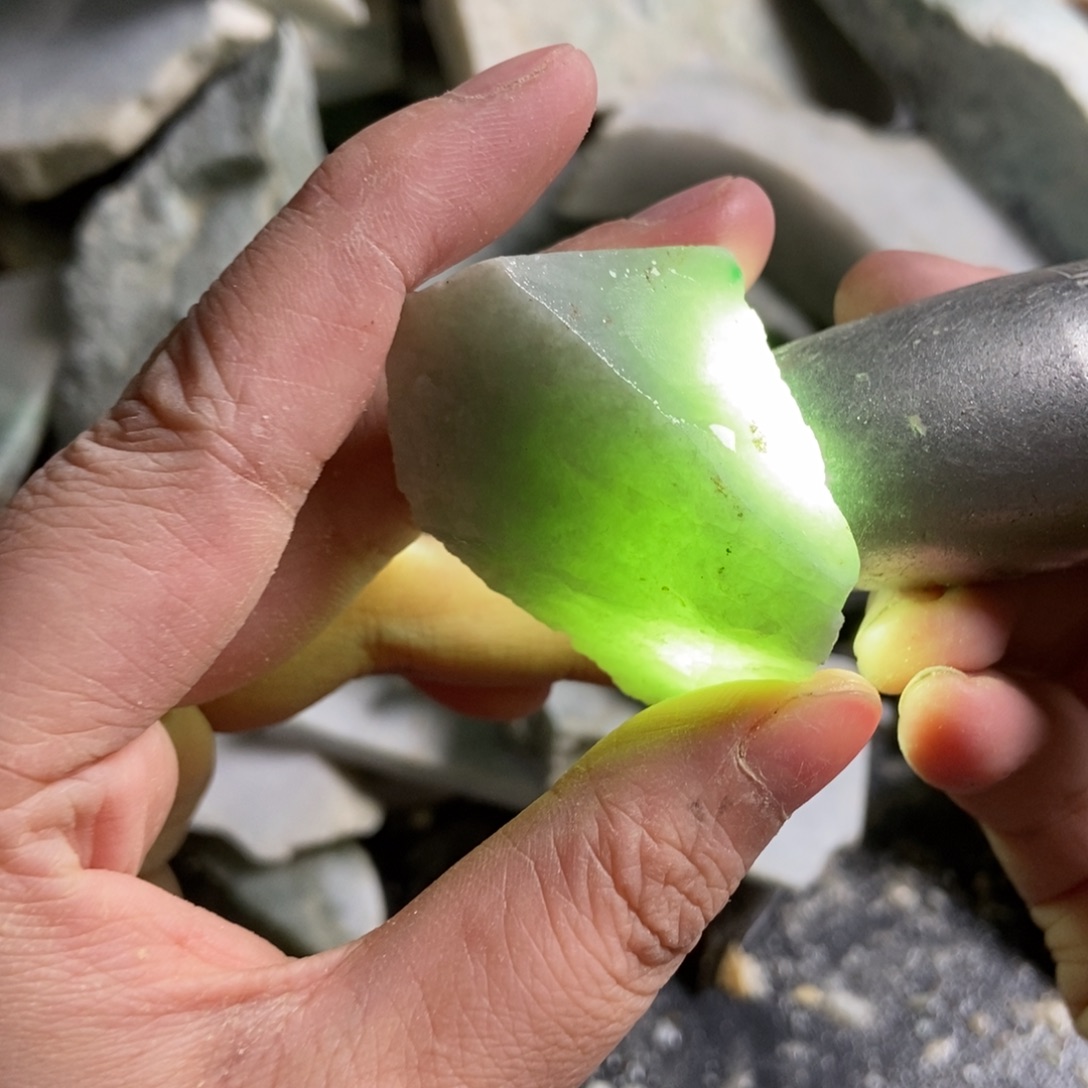 未镶嵌挂件翡翠天然翡翠