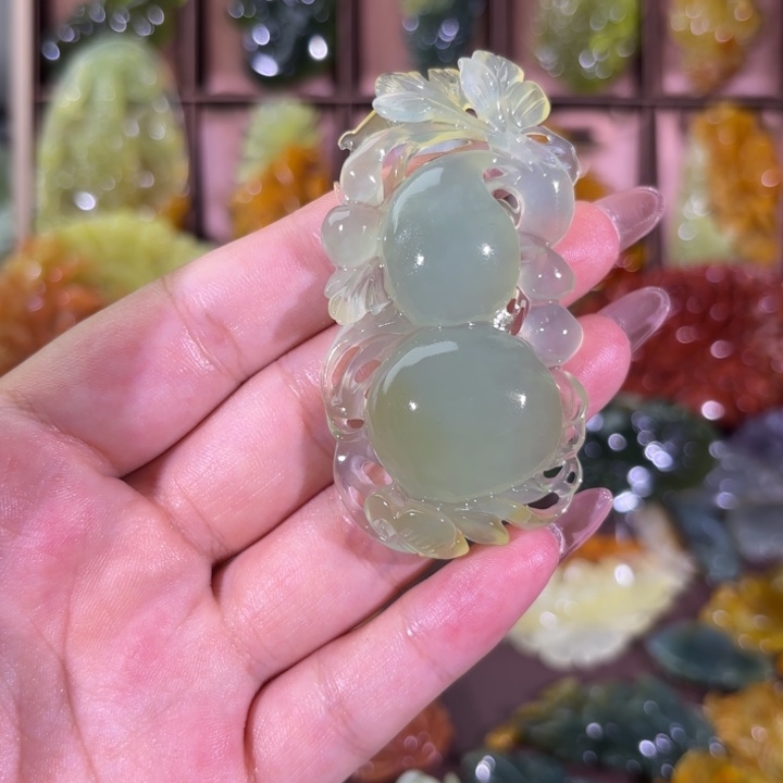 未镶嵌蛇纹石玉颈饰