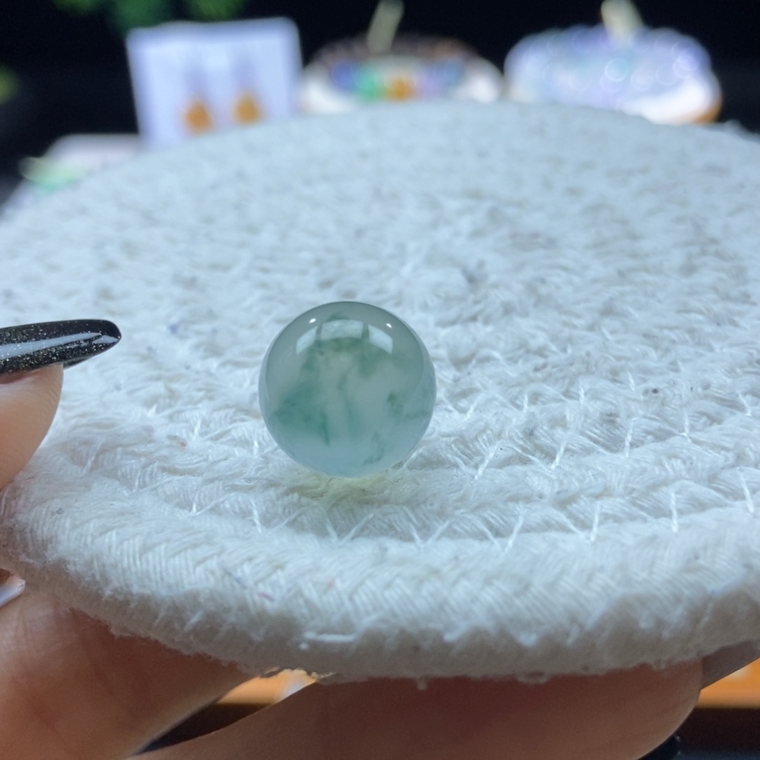 翡翠未镶嵌颈饰翡翠飘花圆珠13.14mm