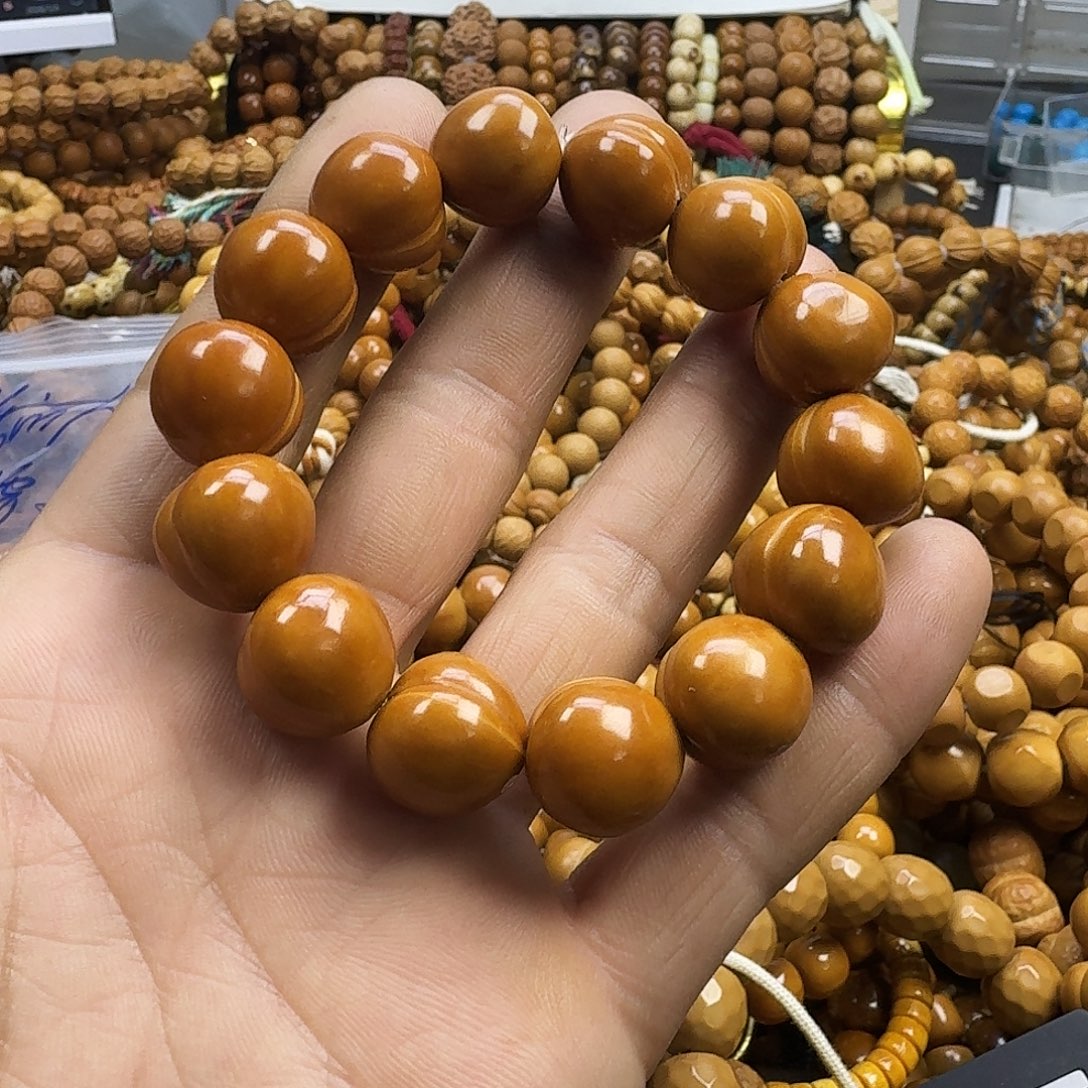 点***麻猴头核桃吊坠微瑕屁桃