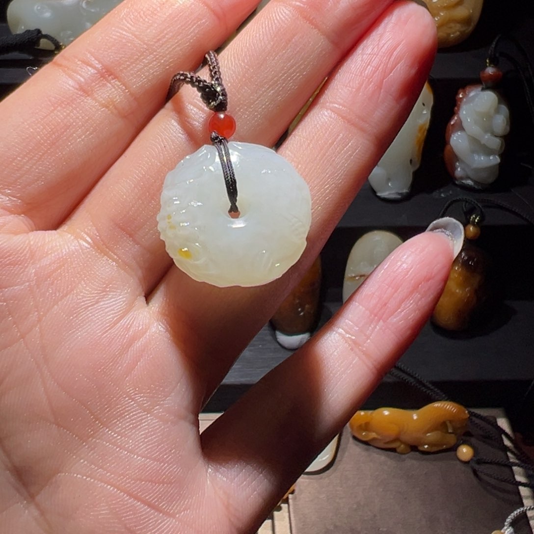 和田玉挂件未镶嵌