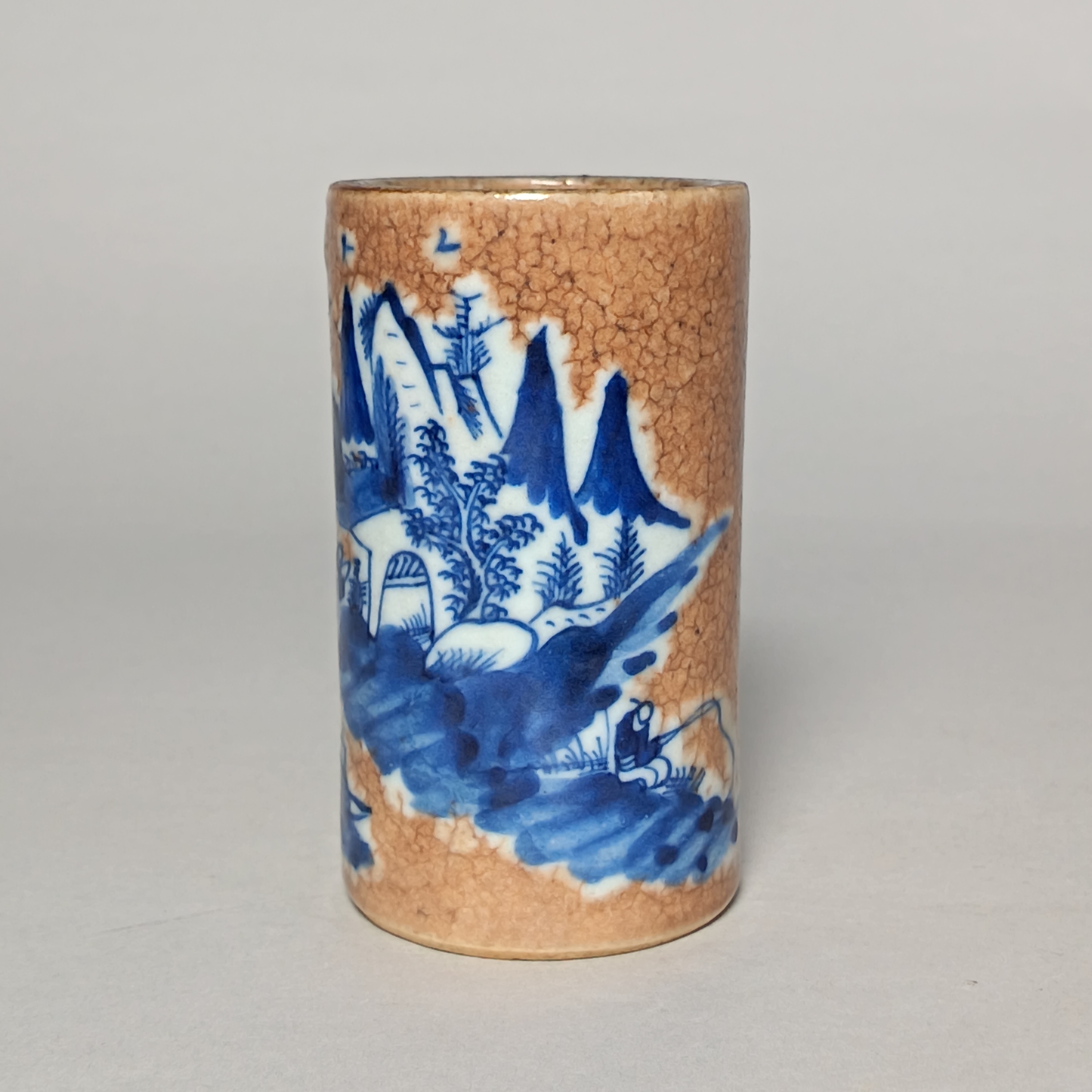 【010022046】清晚期 哥釉青花山水人物笔筒