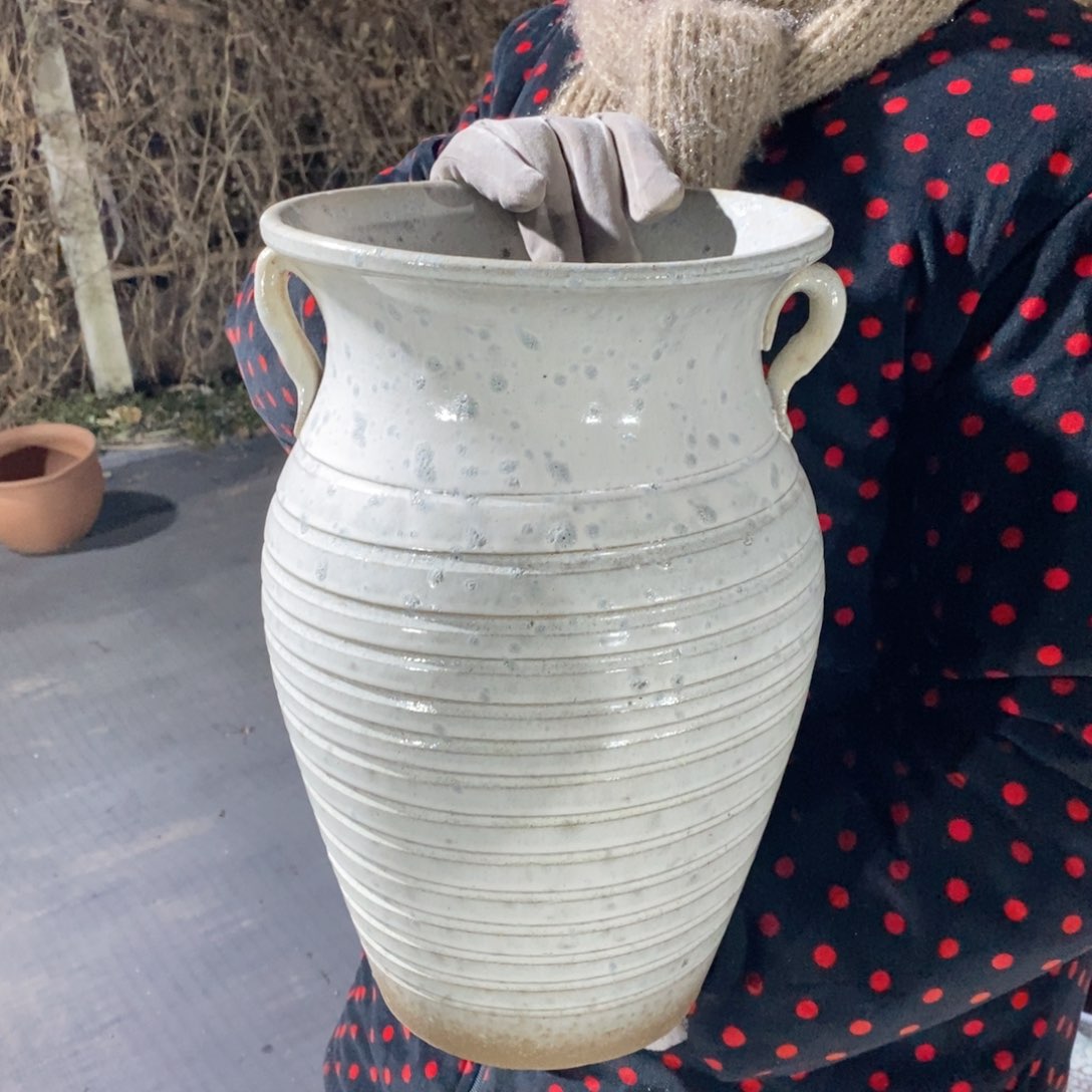 红陶口20高32～～～