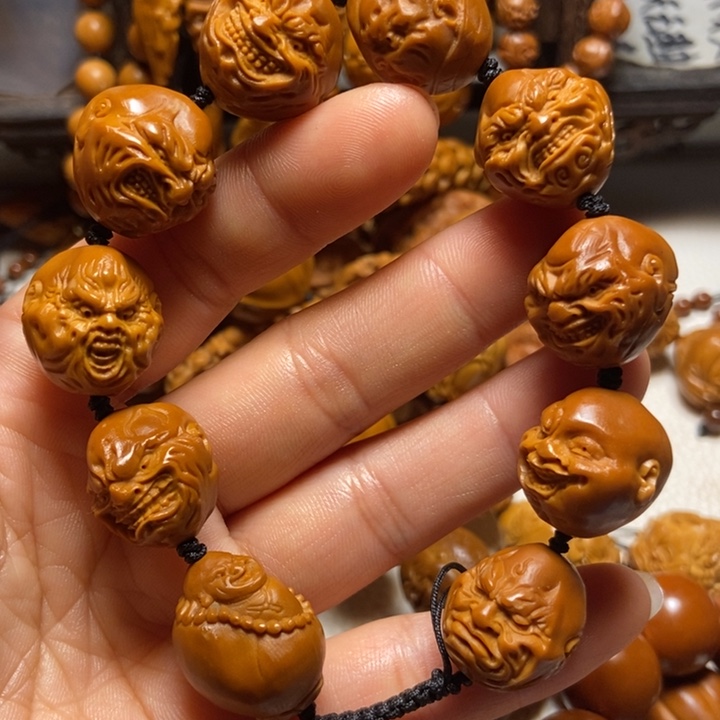 【闪购商品】橄榄核吊坠恶僧手串1.78
