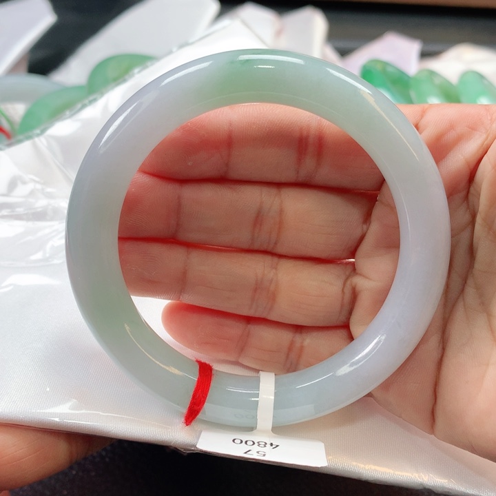 翡翠手镯未镶嵌57575757