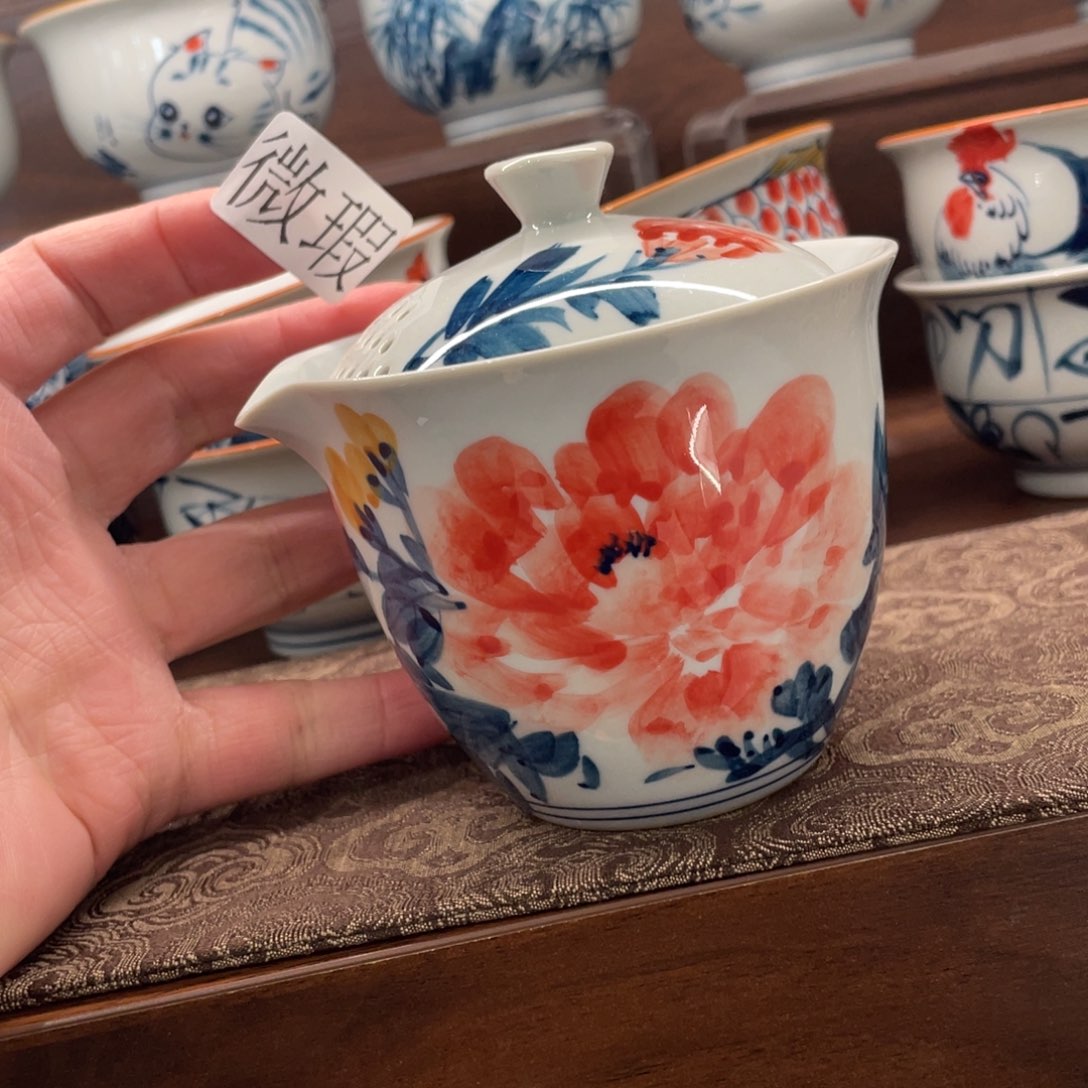 釉下手绘茶具微瑕