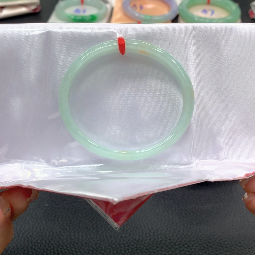 【闪购商品】翡翠手镯未镶嵌翡翠