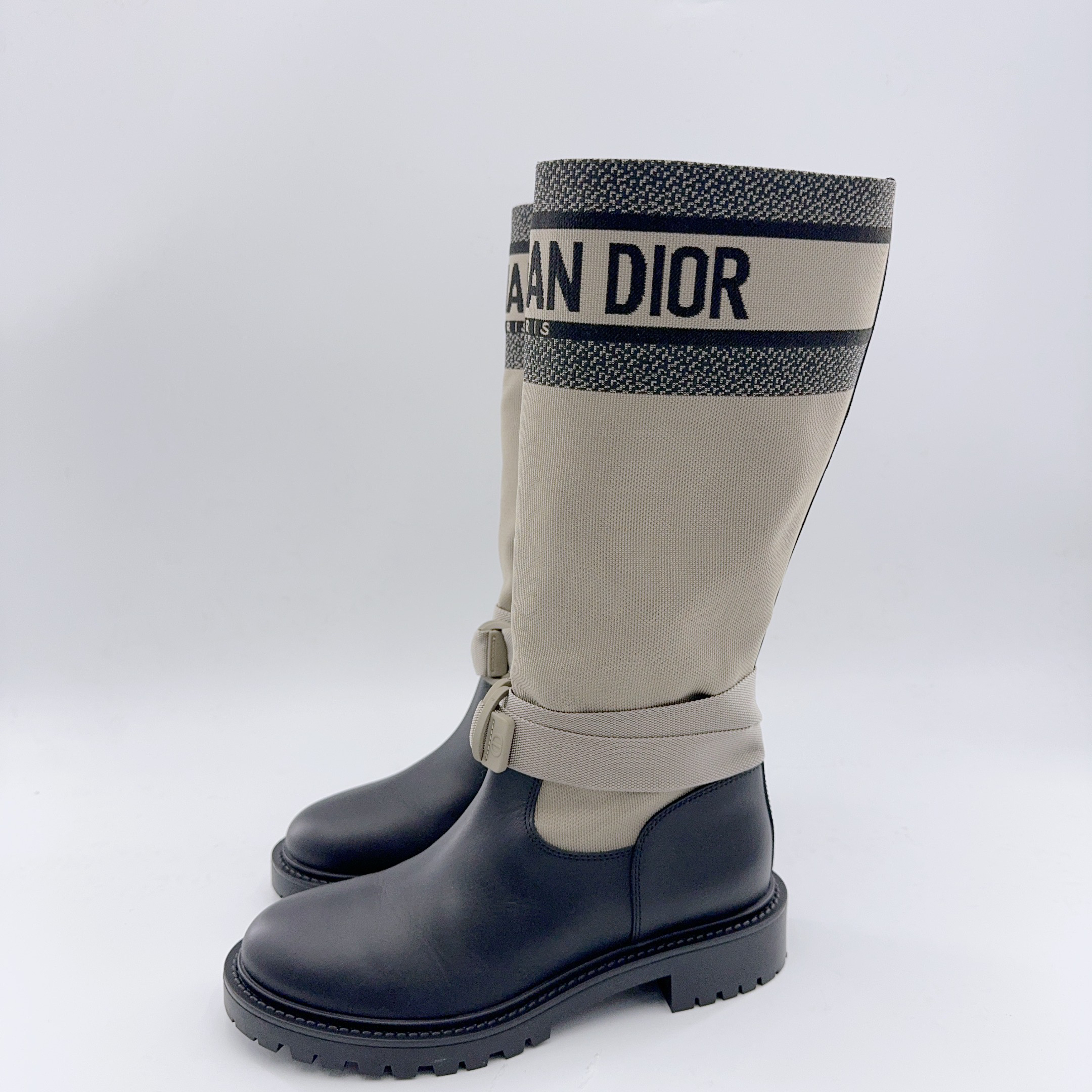 99新 DIOR/迪奥 36.5码/D-MAJOR马丁靴（易梦玲同款）/02273