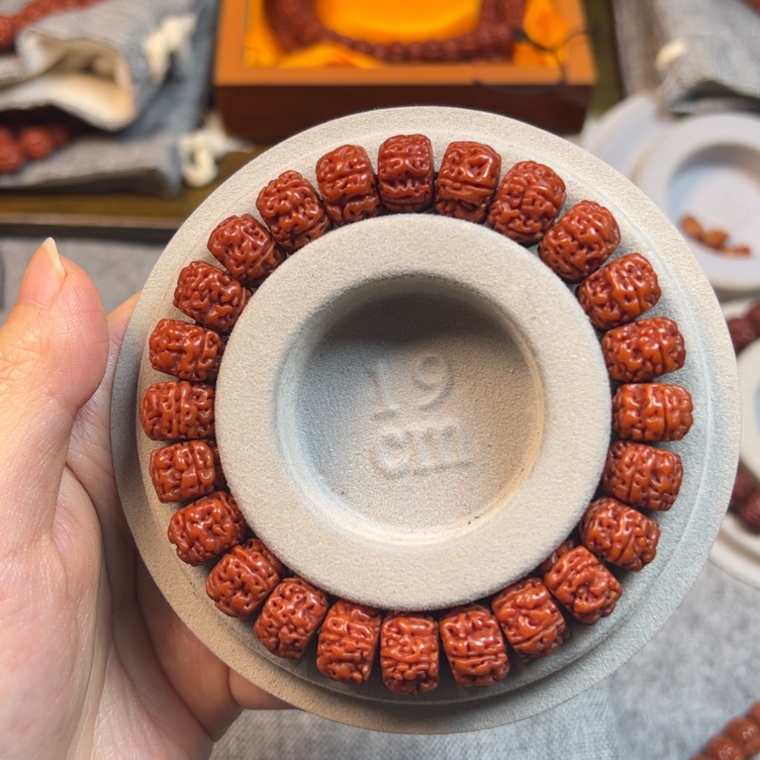 金刚菩提吊坠赤炎盘龙手串尺寸12