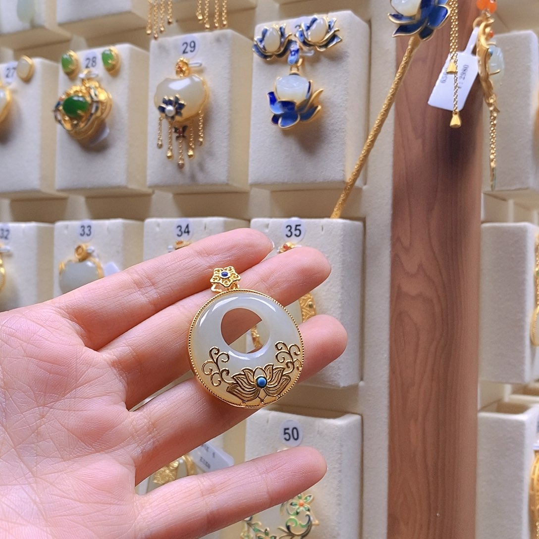 和田玉颈饰银S925镶嵌