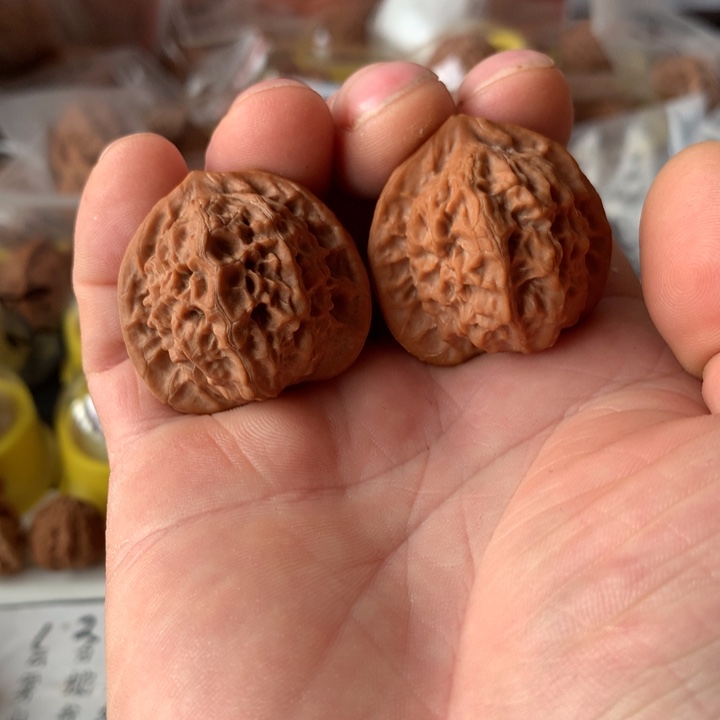 工***级文玩核桃吊坠瓷娃娃3.55