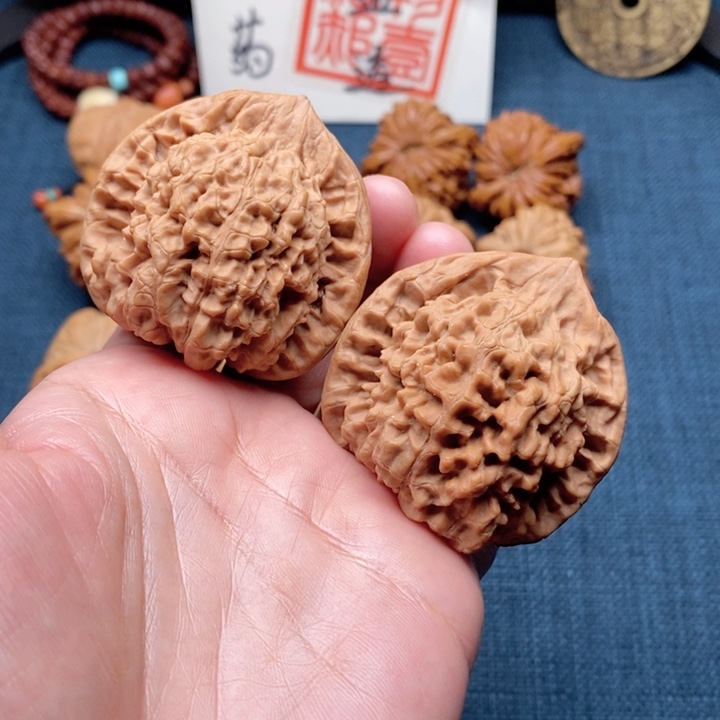 桃核吊坠王勇大官帽46