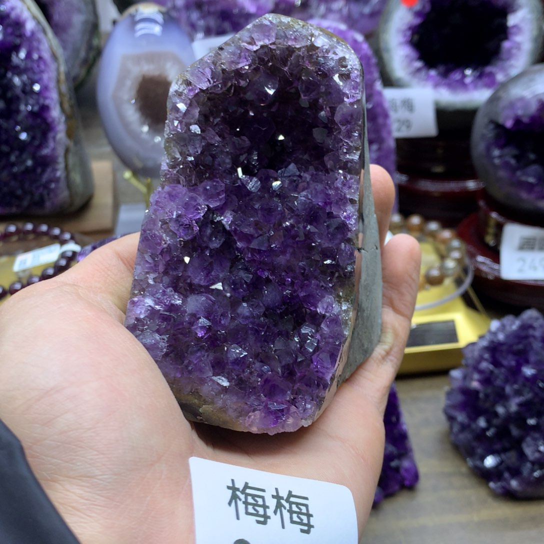 紫晶大型摆件（非配饰）未镶嵌