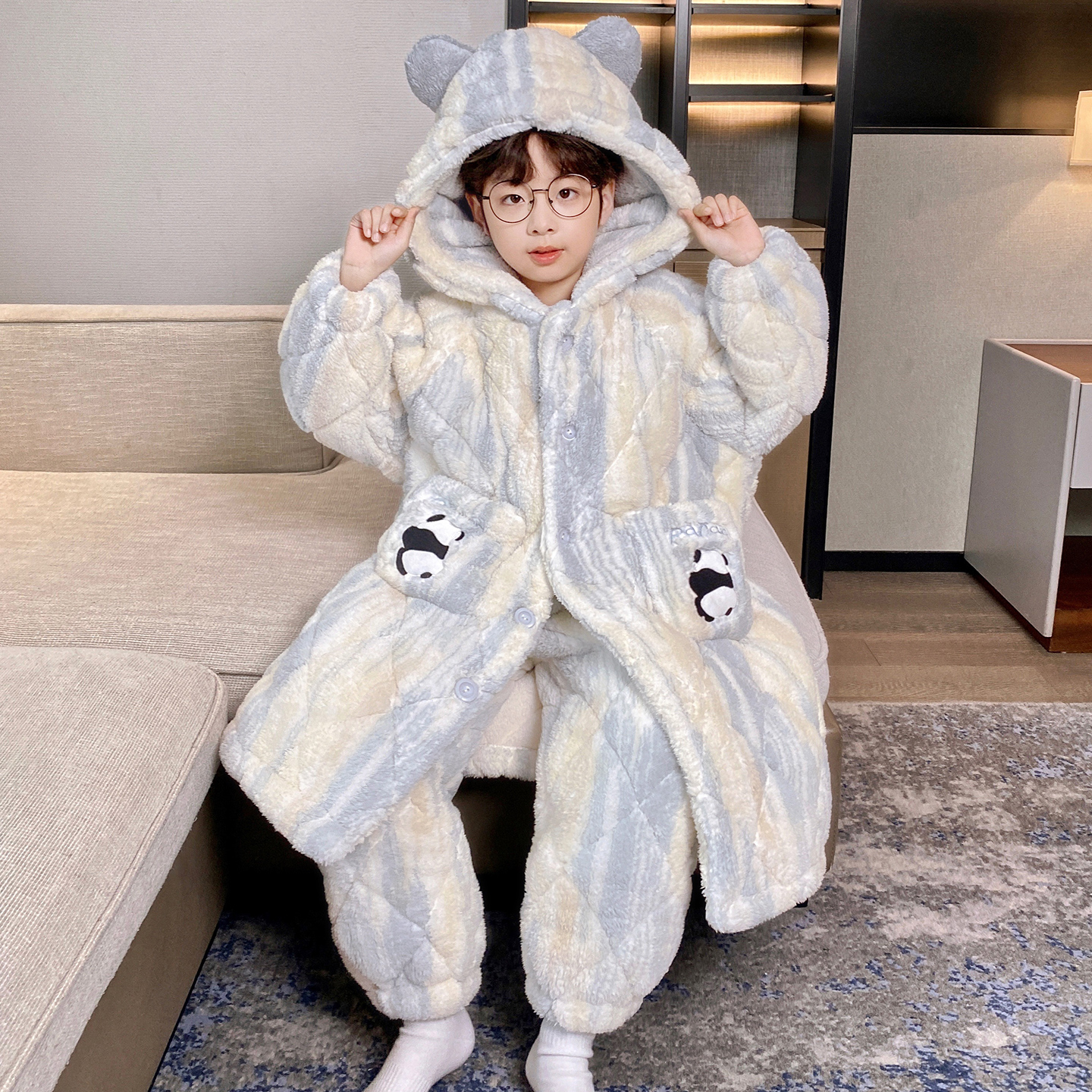 YUZHAOLIN/俞兆林休闲洋气可外穿珊瑚绒三层夹棉男童连帽睡袍套装