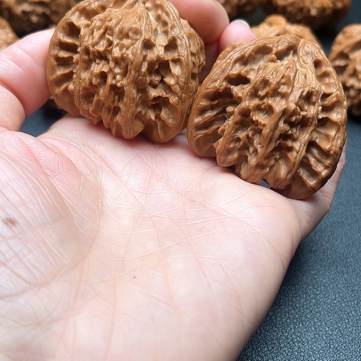 藝***生核桃44尺白狮子拼接三棱