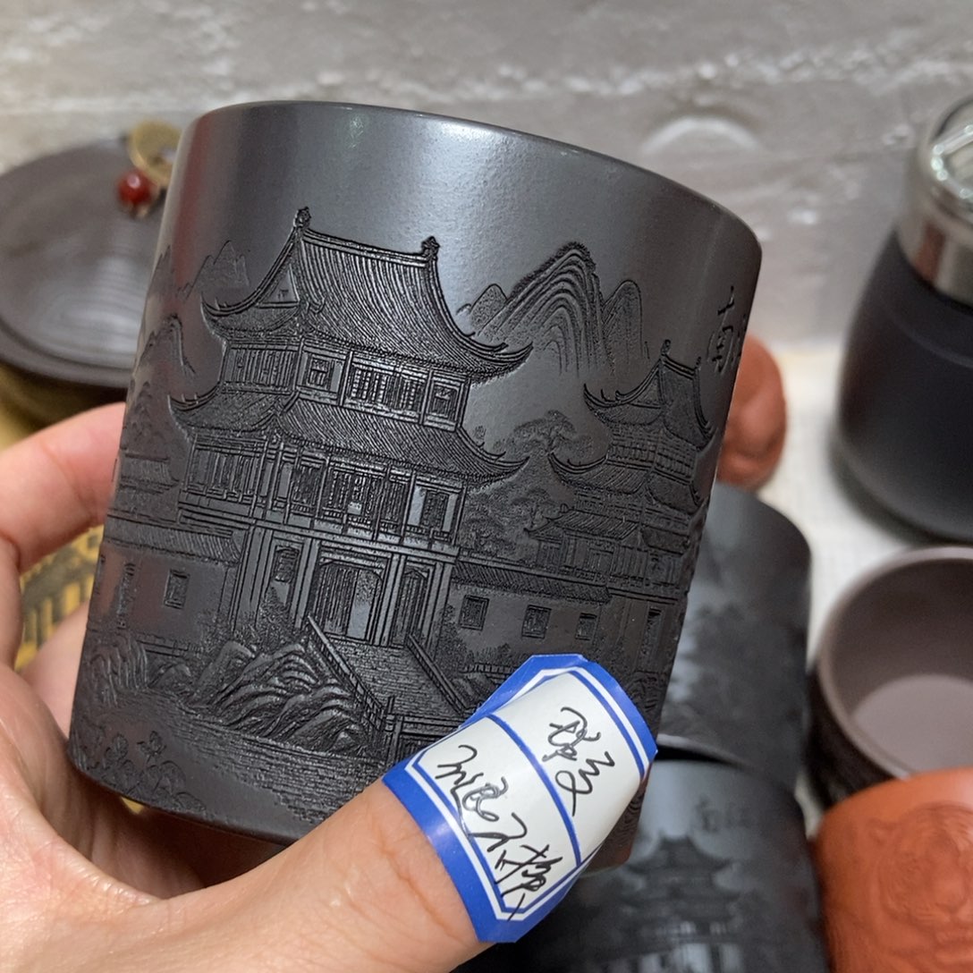 瑕疵不退不换介意勿拍