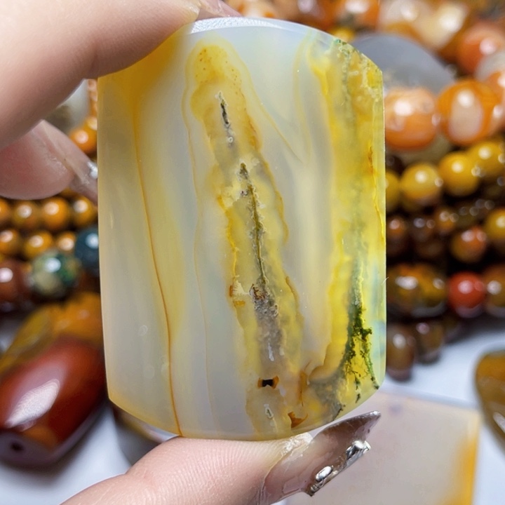 玛瑙/玉髓颈饰未镶嵌
