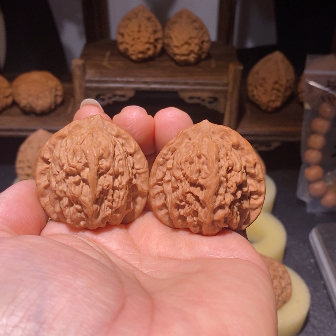 文玩核桃吊坠蚂蚁沟40