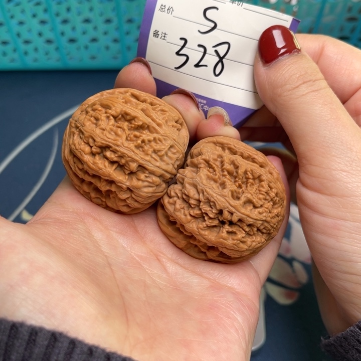 文玩核桃把件粗筋42