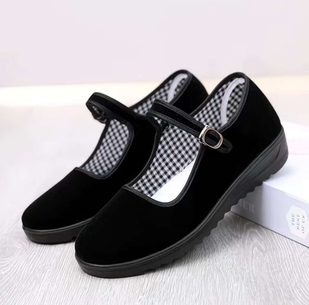 黑色露脚面小布鞋非图片款