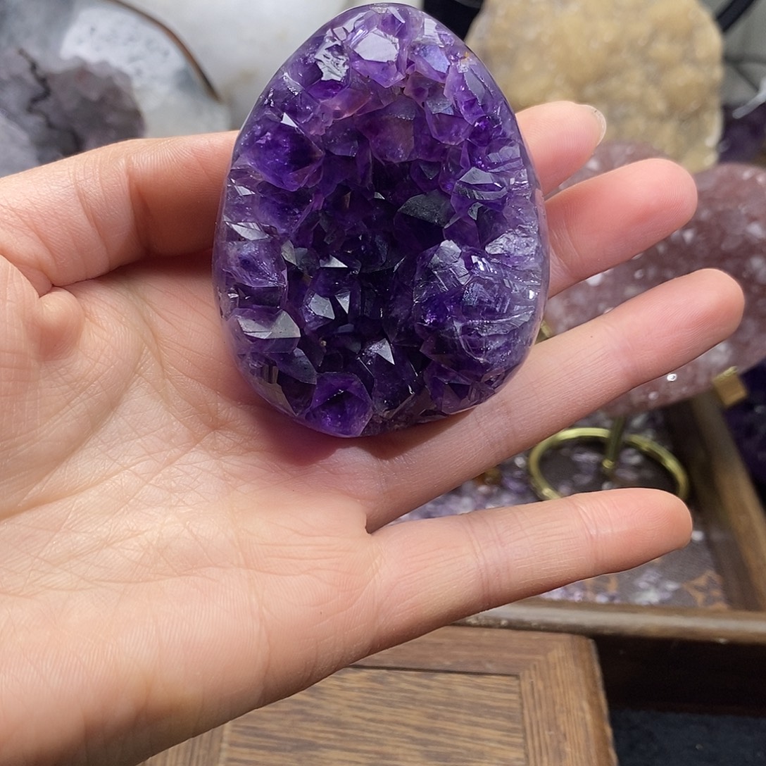 紫晶未镶嵌大型摆件（非配饰）