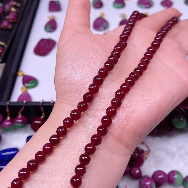 红宝石项链未镶嵌