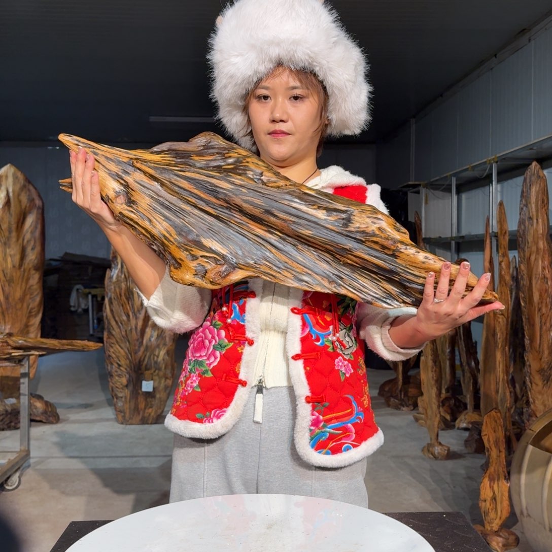 相***己木佳友琥珀木摆件8