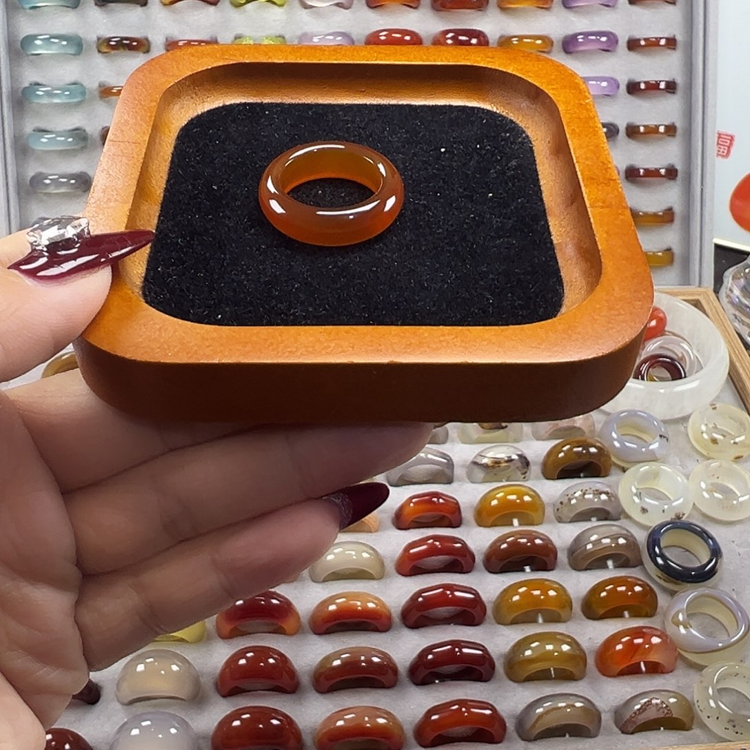 玛瑙/玉髓未镶嵌戒指B19不退换18.9港20