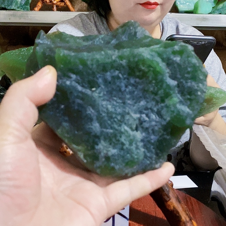 蛇纹石玉未镶嵌原石