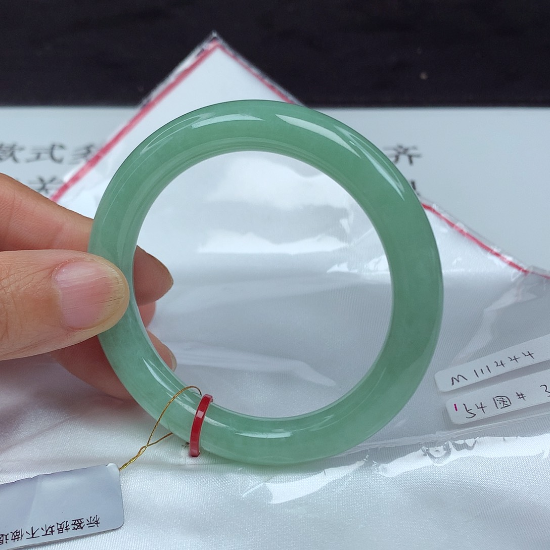 翡翠手镯未镶嵌54圈1444