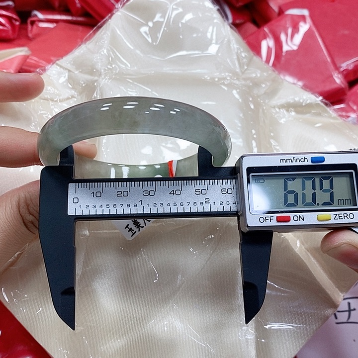翡翠手镯未镶嵌216 