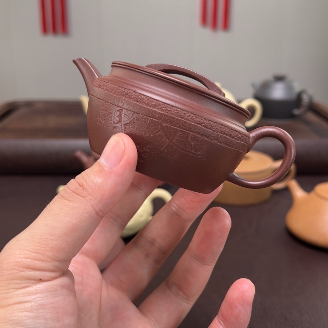 茶壶紫砂卖****哥宜兴紫砂壶的制作