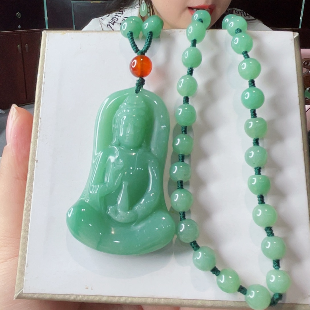 密玉（石英质玉）未镶嵌颈饰
