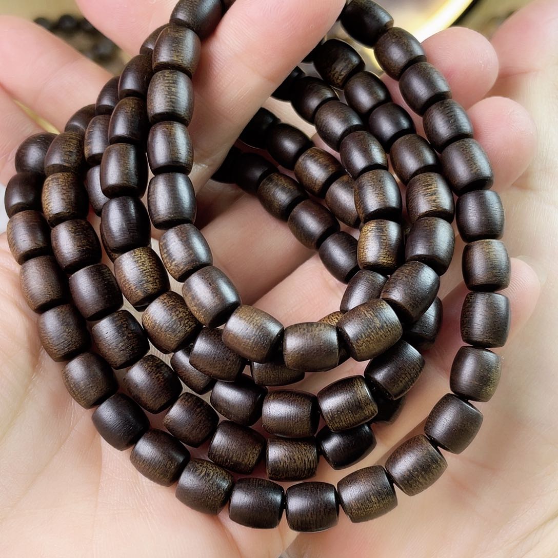 沉香手串越南芽庄老白棋玉化老料0.8