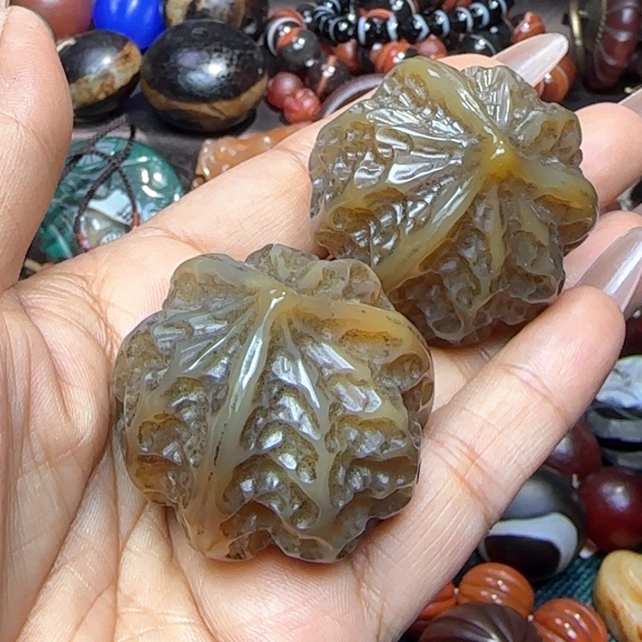玛瑙/玉髓颈饰未镶嵌