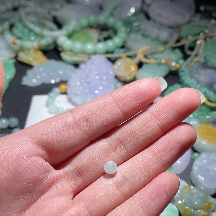 颈饰未镶嵌翡翠陌****归天