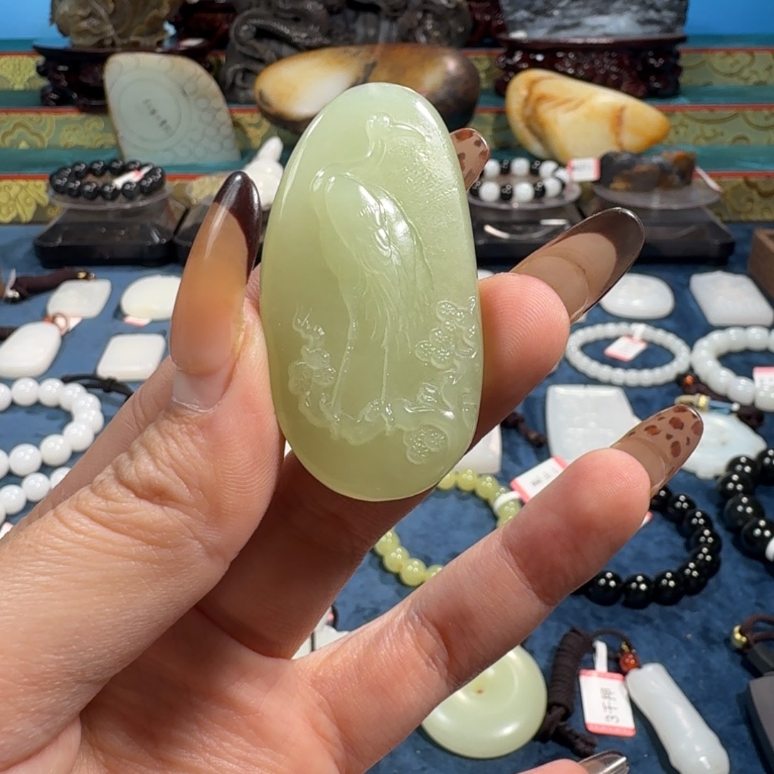 和田玉未镶嵌吊坠(不含链)