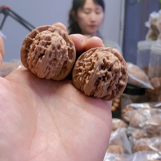 【闪购商品】把件文玩核桃好***、37.5四座楼