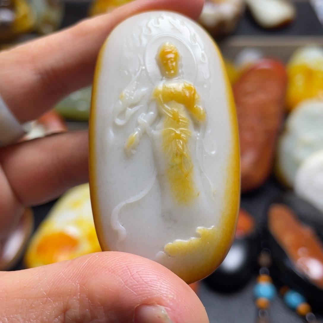 和田玉未镶嵌颈饰