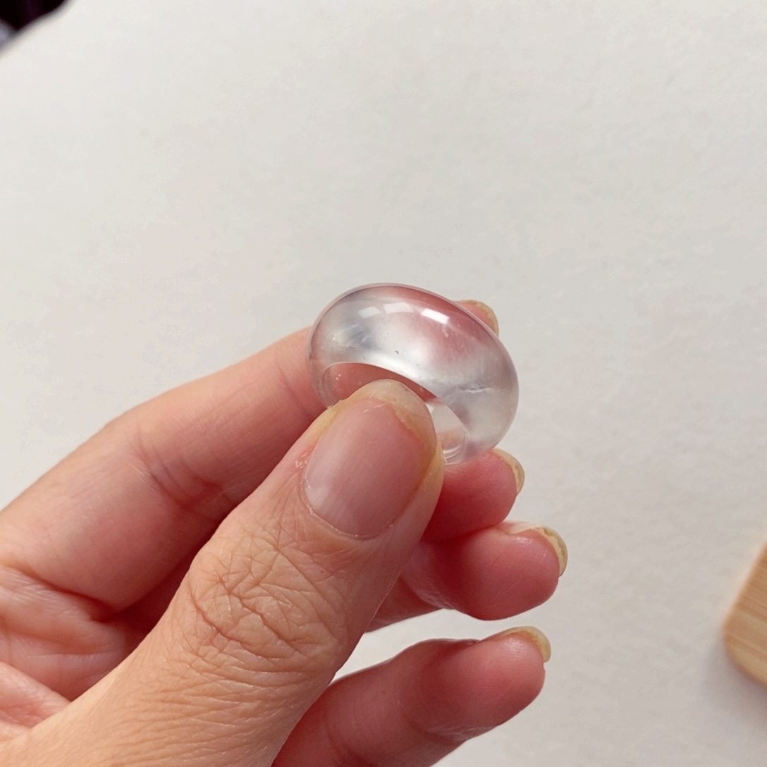 晶***儿石英质玉未镶嵌戒指