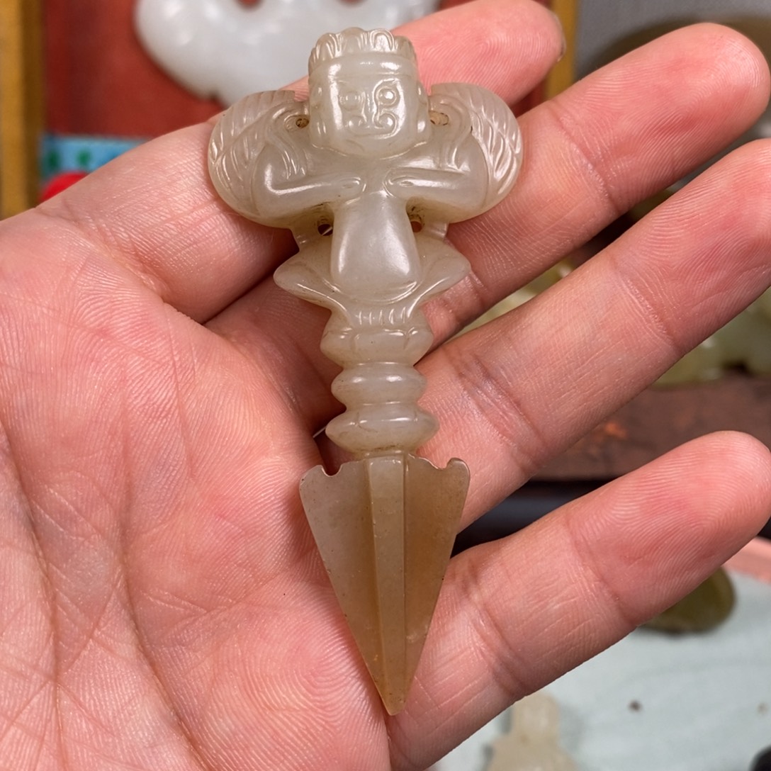 用***8非常精美的脖挂件