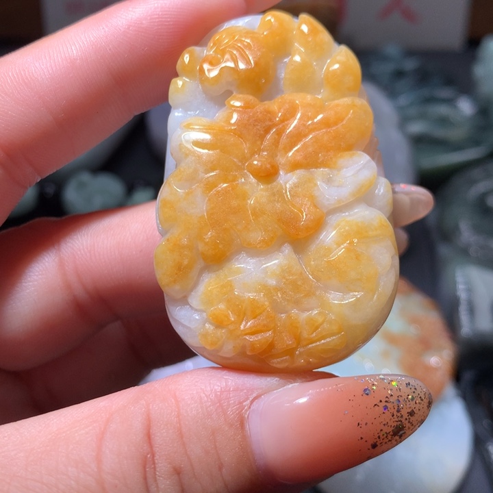 翡翠未镶嵌颈饰保真天然A货翡翠