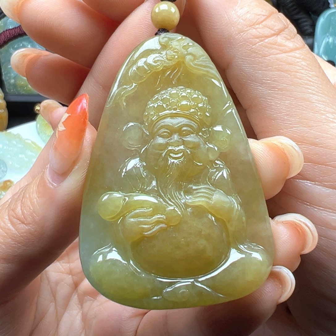 翡翠颈饰未镶嵌财爷