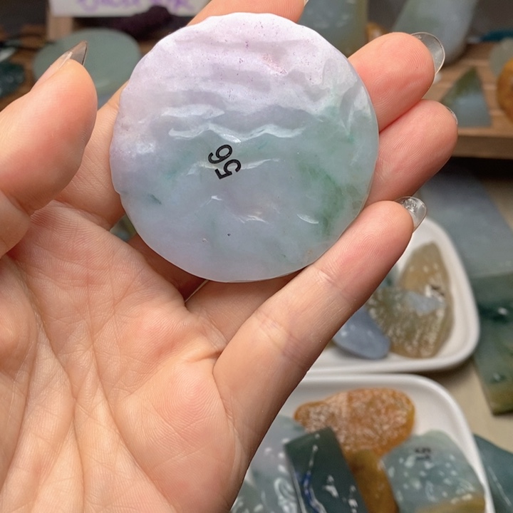翡翠未镶嵌颈饰天然