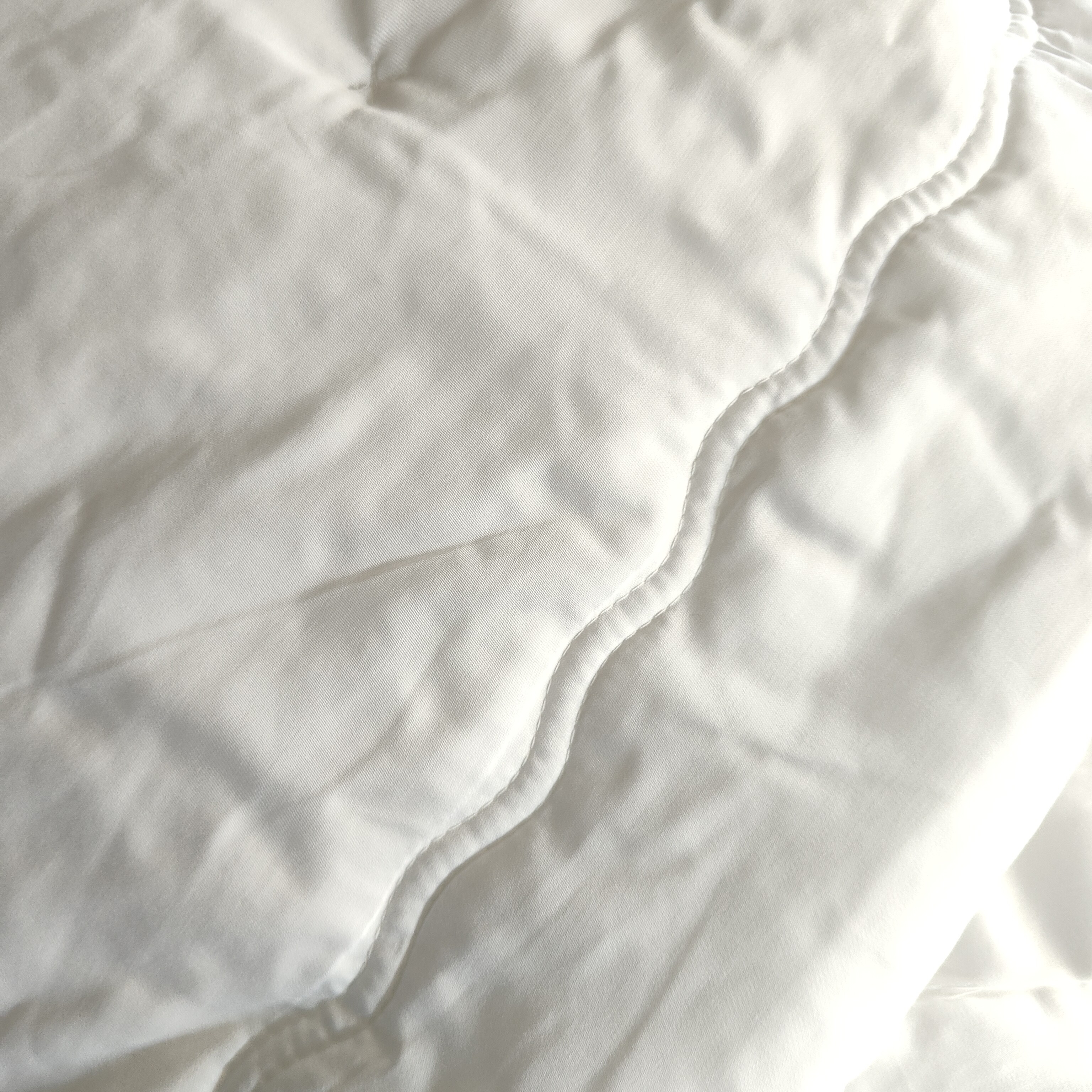 《云云家》珍珠白竹纤维夏季丝滑柔顺空调被尺寸约130*180重约2.4斤