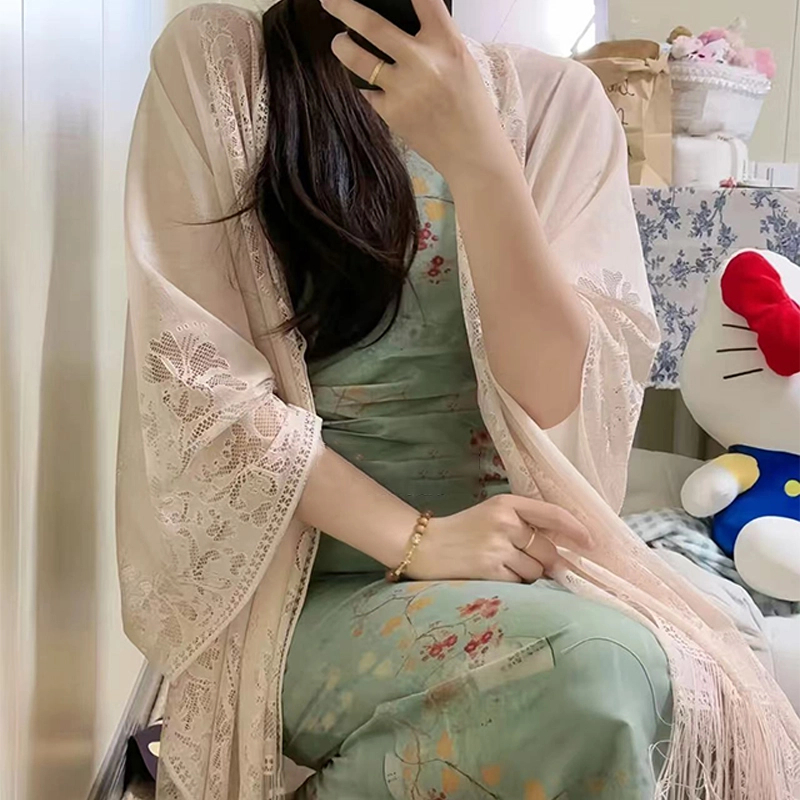 度假风流苏镂空针织防晒衣女夏配裙子外搭小披肩短款开衫外套罩衫